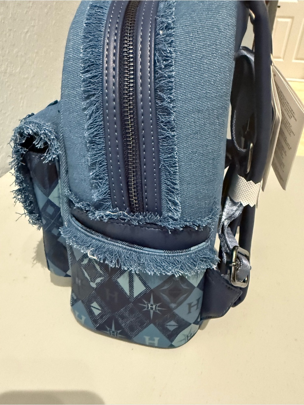 Lounge Fly Hogwarts Denim Mini Backpack with Patches - Picture 4 of 4